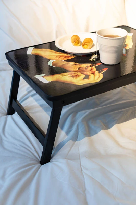 Toiletpaper - Lipsticks Black Lunch Tray - / Folding Legs - 56 X 38 Cm / MDF - Seletti - Image 5