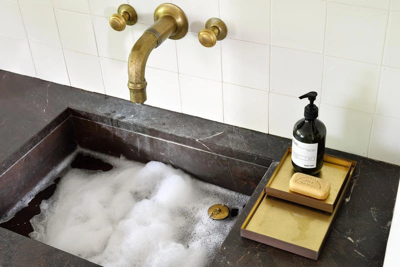 Gold Leaf Tray - / Trinket Tray - 16 X 16 Cm - Metal & Glass - Ethnicraft - Image 5